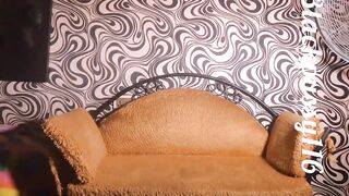 my mother-in-law entice me to bang her