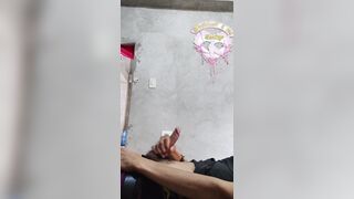 DUDES MASTURBÁNDOSE EL PENE