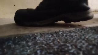 Dog Biscuit Walkover Grind Crush & Trample, size 11 indecent boots 89kg ????????