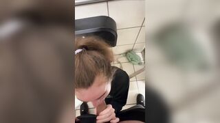 White floozy oral-sex in mall baths