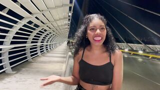 Desconocida me da una rica mamada en el puente de LA NOVENA