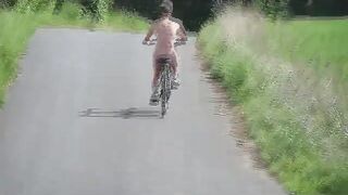 undressed bicycle race