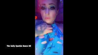 Sally Sparkle cums for u