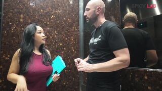 Spicy Worker - the Hawt Abode Agent