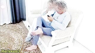 سکس طولانی با خدمتکار سکسی که اومده بود برای کار.چقدر حشری بود