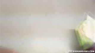 Astonishing Sex Bomb Tugjob