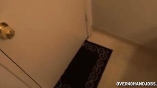 Lascivious mother i'd like to fuck jacks off a youthful dude