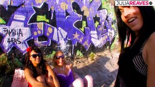 Playgirl lesbian babes bang every other snatches with a large sex tool