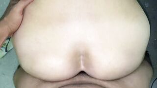 Me Encuentro a la novia de mi Amigo me la Cojo de a Perrito a la Puta Gritona