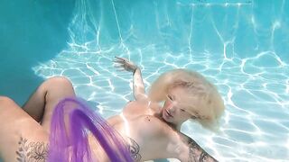 underwater masturbation