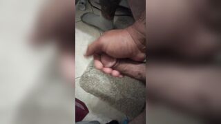 Quick masturbation with explosive jizz flow