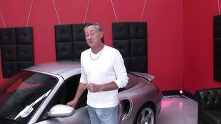 Large breasts chick cunt banging dick sucking sex toy playing in garage