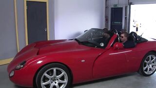 Large breasts chick cunt banging dick sucking sex toy playing in garage
