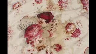 mother I'd like to fuck Wench Craves Anal and Squirt