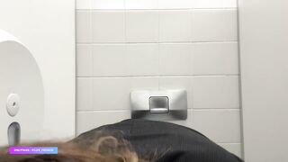 HILDE_FRENCH- POV BAISE MOI DANS LES TOILETTES PUBLIC