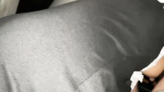 ចុយក្នុងឡានពិតជាប្លែកអារម្មណ៍មែន (Inside car banging indeed romantic)