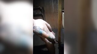 Restrained to a post, alone in a cabin in the woods. Butt screwed. My superlatively good dream so far