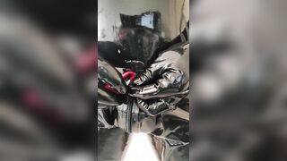 穿乳胶衣带上锁