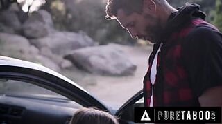 That babe Gets Screwed On The Side Of The Road