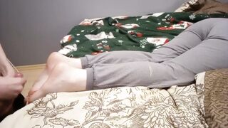 Polskie Porno Cum on youthful Bella's feet