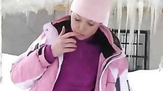 Lesbian Teens In Snow Pussy