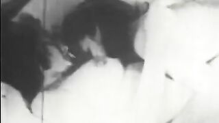 1920's Vintage Lesbian Porn - Bath Time