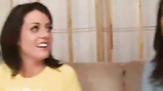 3 horny dike housewives