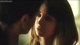 Catherine Zeta Jones lesbian scene
