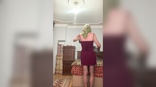 my hijabi large butt stepmom undressing