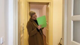 Excited Blond Real Estate Agent Cheats On Her Spouse With Client