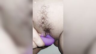 masturbating my snatch