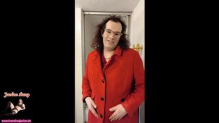 Showering and shaving with a coat and co.