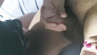 My wife sucks shlong until all the milk comes out and licks it