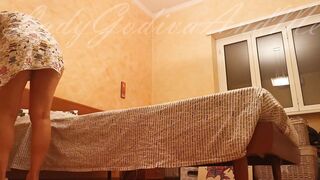 "Te lo voglio mettere al culo prima che arrivi tuo marito!" ???? Amanti italiani - Tradimento in casa