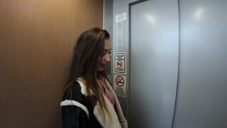 I Meet Her In The Elevator, That babe Followed Me To My Hotel Room