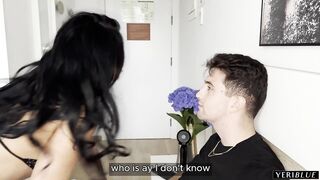 I bought flowers to my girlfriend and I discovered out that that babe has 2 relationships, we one as well as the other ended up g