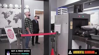ACCIDENTAL TEAM FUCK - Sexy Whitney Wright Gets Group-fucked By Airport Security SPANISH SUBTITLES