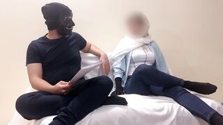 (سناریو مکالمه فارسی-جوراب)...معلم خصوصی دخ-ترش بودم به پول نیاز داشتم برای پول بیشتر