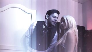 3some sex with Victoria Rush and Luna Luxx are MILFs