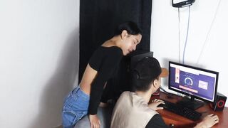 Marvelous Colombian woman has sex with service technician for showing her melons