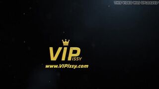 Vipissy - A Golden Christmas - Piss Drinking