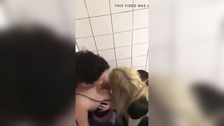 Spy on lesbians in the toilet