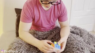 Mój przyrodni brat nauczył mnie układać kostkę rubika, a później go wyruchałam - POLSKIE