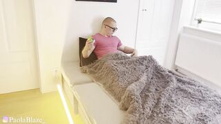 Mój przyrodni brat nauczył mnie układać kostkę rubika, a później go wyruchałam - POLSKIE