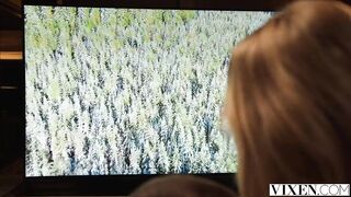 VIXEN Nice-looking Blond Bella Spark Ditches Boring BF For Ardent Outdoor Sex With Stranger