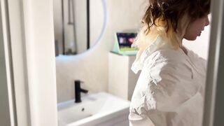 I asked ROCK-GAL for some SHOWER NUDES and got this...