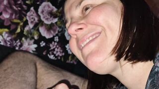 Casual jack off led to cum in her throat