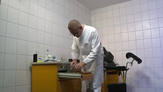 Sexy Gynecologist Exam Turns Into Wild Snatch Pounding