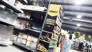 I WAS ALONE AT THE SUPERMARKET, I LIKED HER AND I CONVINCED HER TO GO DO IT