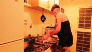 I'm not gonna work until they give me a wonderful bang.